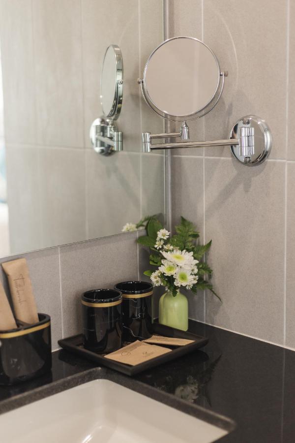 Thapae Twins Hotel Chiang Mai Ngoại thất bức ảnh