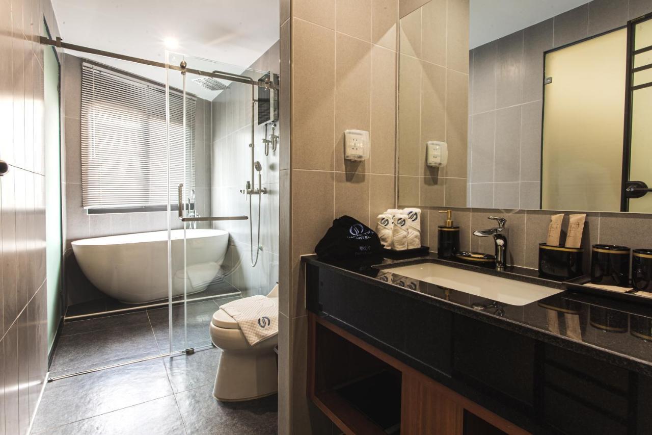 Thapae Twins Hotel Chiang Mai Ngoại thất bức ảnh