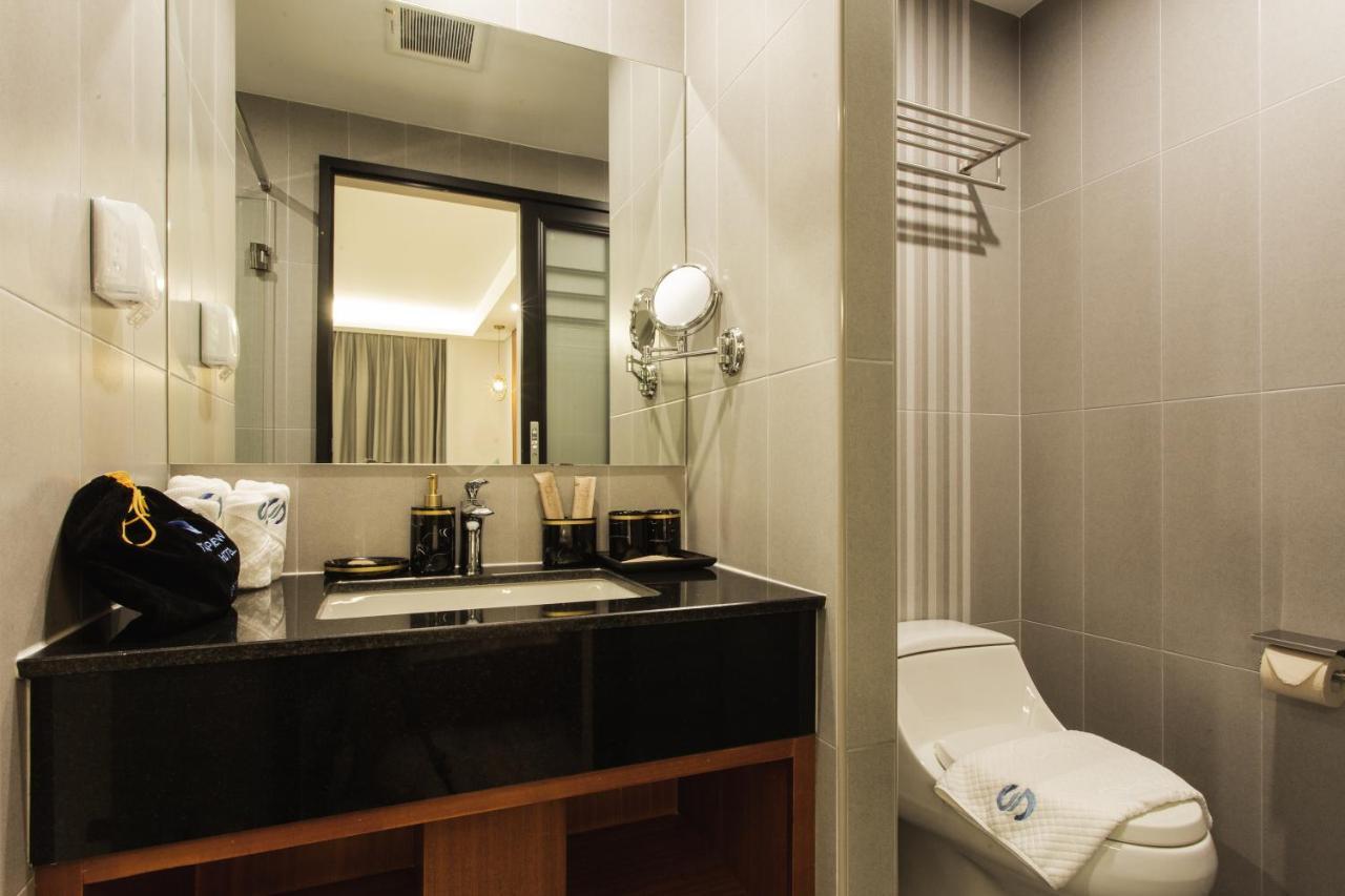 Thapae Twins Hotel Chiang Mai Ngoại thất bức ảnh