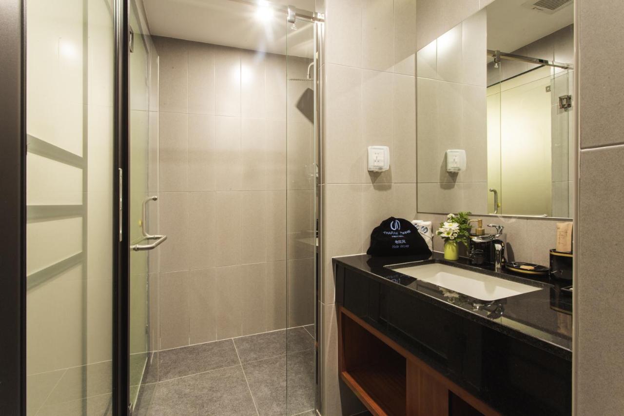 Thapae Twins Hotel Chiang Mai Ngoại thất bức ảnh