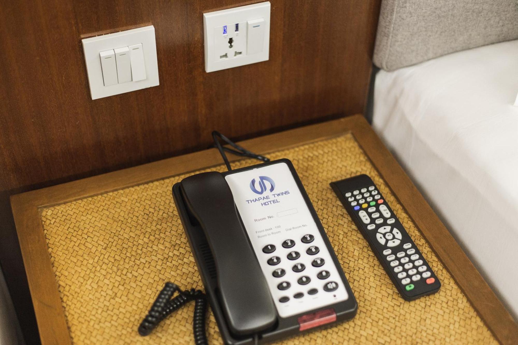 Thapae Twins Hotel Chiang Mai Phòng bức ảnh